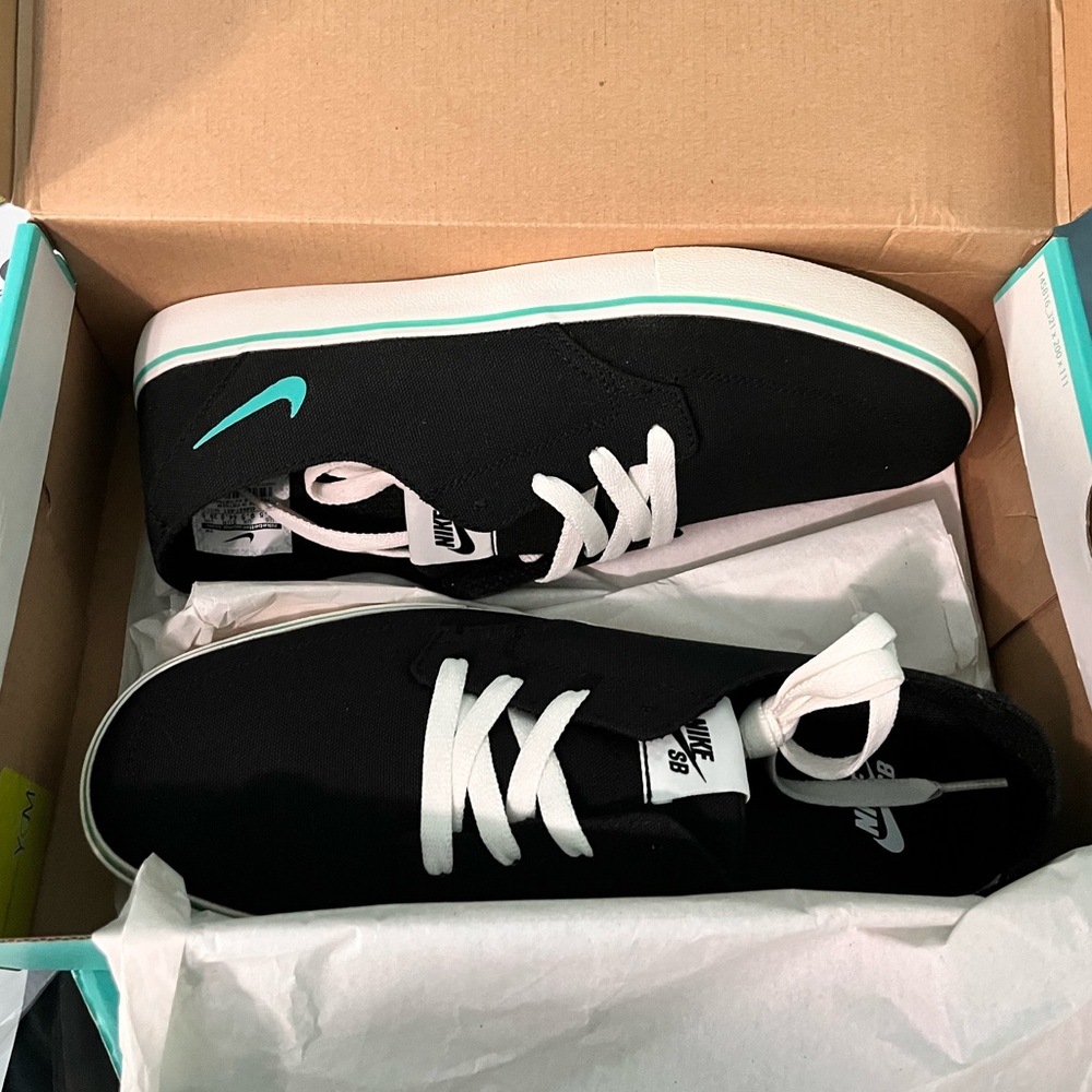 NIKE BRAATA LR CANVAS NEW